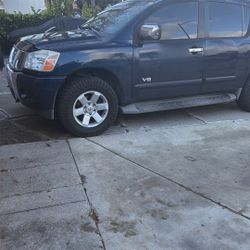 Nissan Armada 2006  Con 180 Mil millas  Clean Title 
