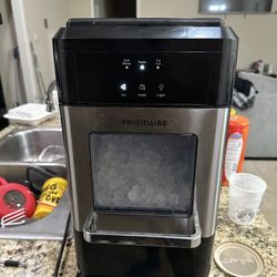 THE MACALLAN ICE BALL MAKER for Sale in New Rochelle, NY - OfferUp