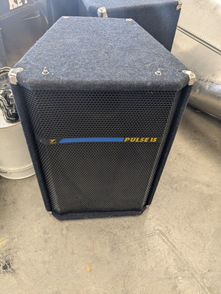 Pulse15 Speakers 4 Total. Selling As A Set.