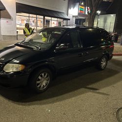 2007 Chrysler Town & Country
