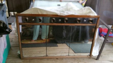 Vanity mirror