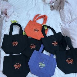 trader joe’s tote bag