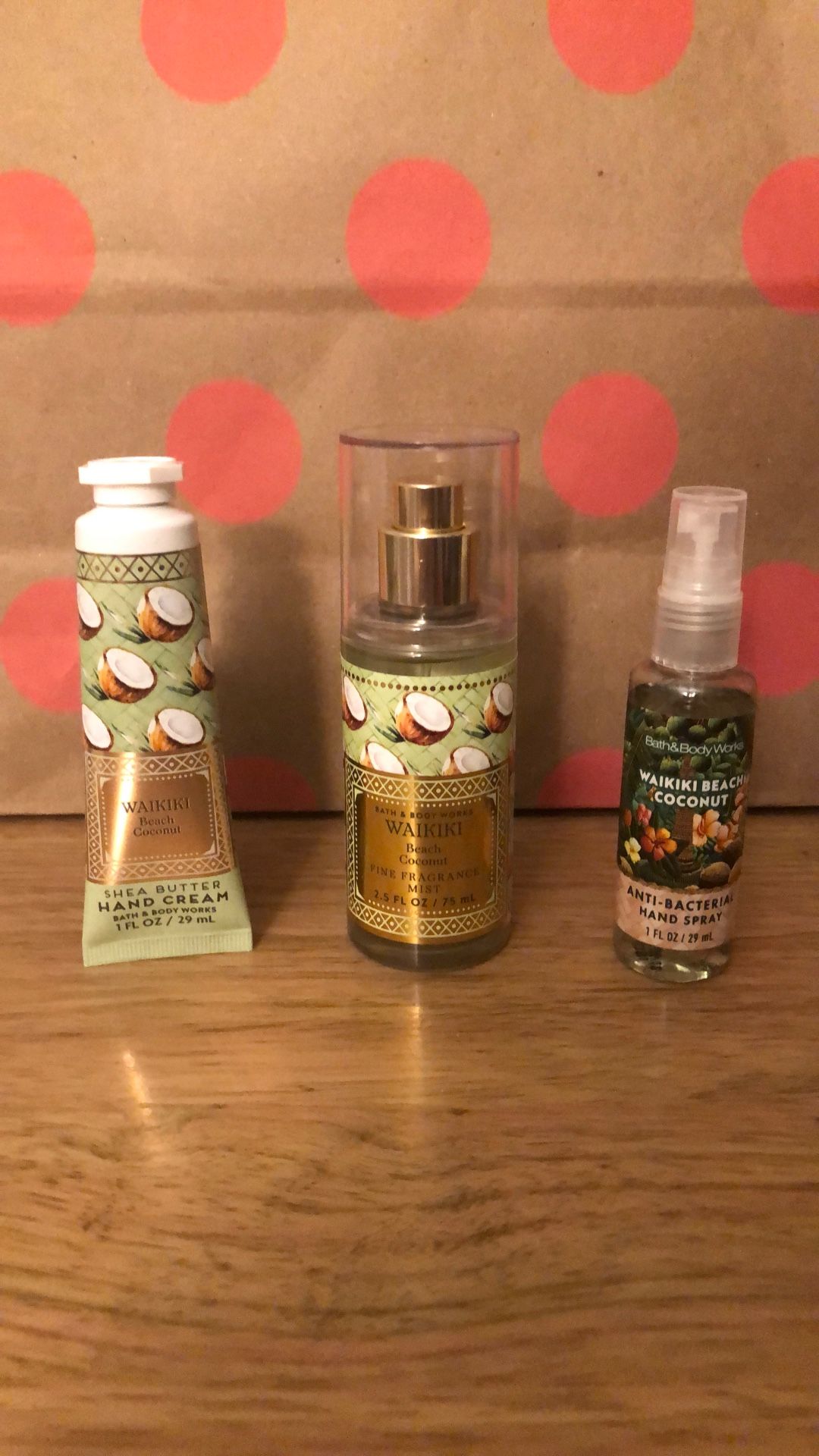 #66 Waikiki Beach Coconut 🥥 Gift Set Bath And Body Works Read Description For Details