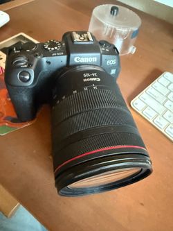 Canon rp mirrorless camera with 24-105