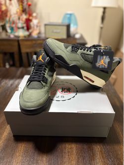 New Air Jordan 4 Retro OG SP x Undefeated 2025 - Size 10M