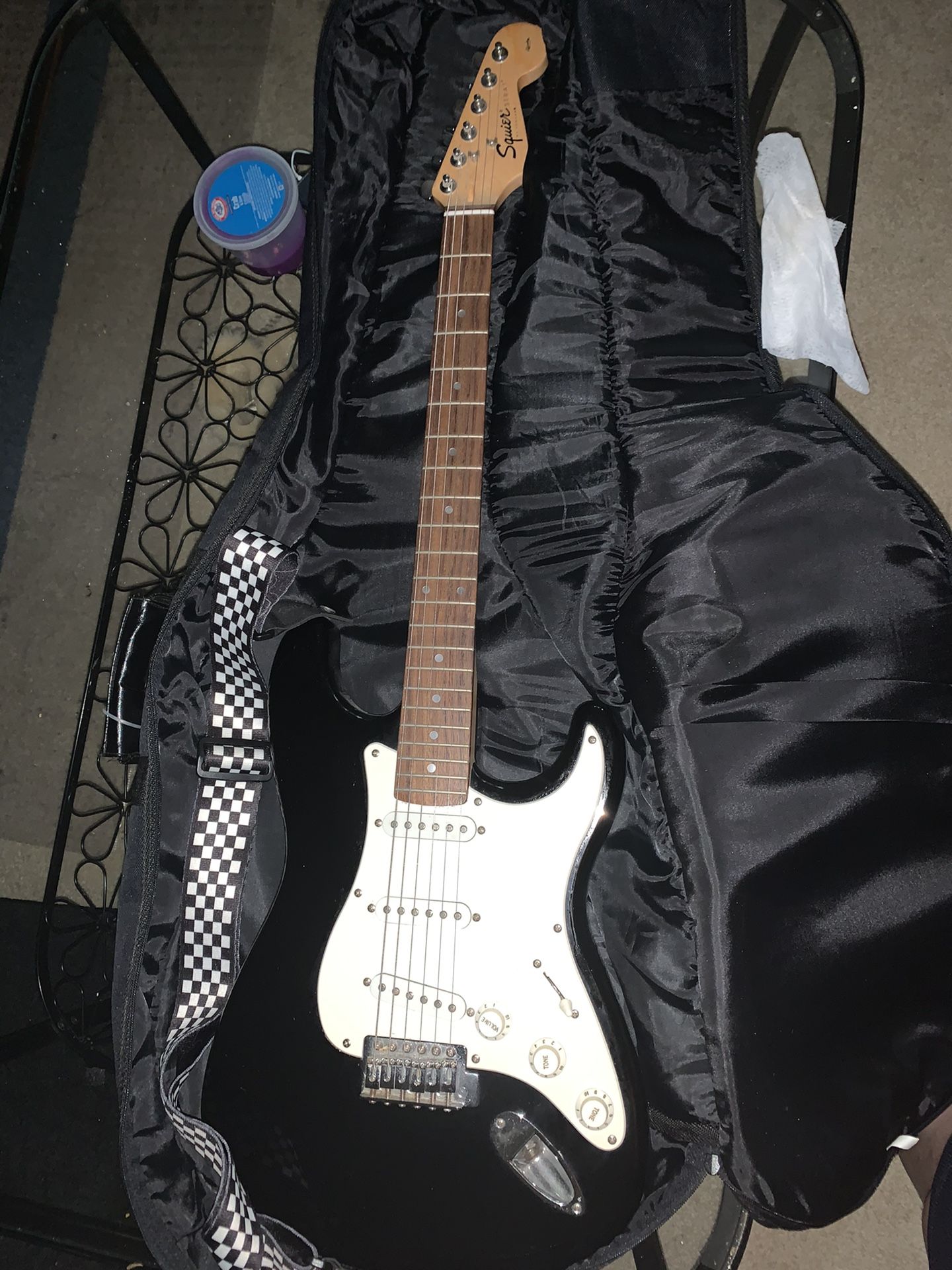 Squier Strat by Fender Affinity Series Electric Guitar