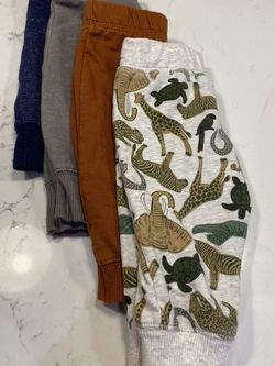 Carter’s 6 Month Sweatpants 