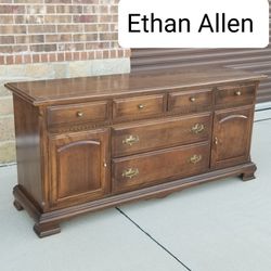 Ethan Allen Amazing Vintage Triple Dresser Chest of drawers