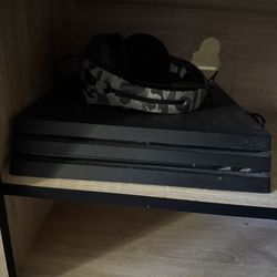 PS4 Console