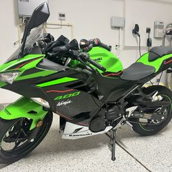 2022 Kawasaki Ninja 400 ABS KRT