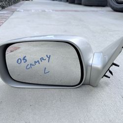 2005 Toyota Camry Driver Side (LH) Mirror Assembly – OEM Silver
