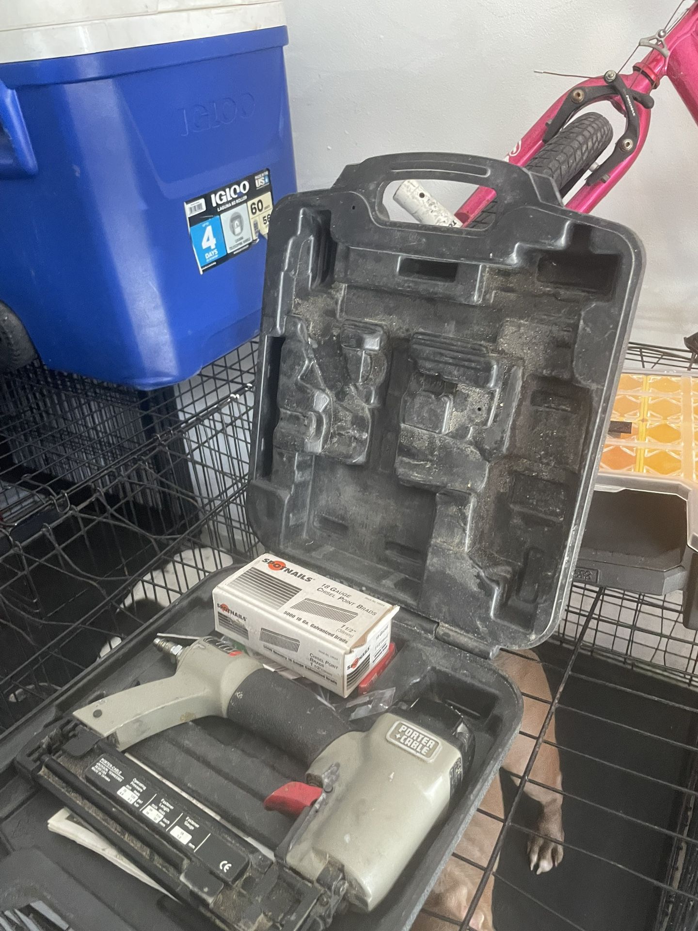 PORTER-CABLE Pneumatic Finish Nailer