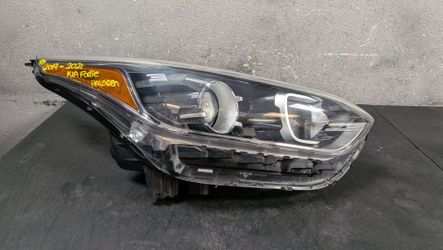 2019-2020-2021 KIA FORTE RIGHT HEADLIGHT OEM USED #10653