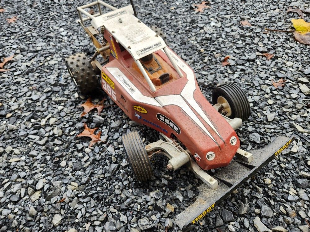 1980's Incomplete Thunder Tiger nitro RC car