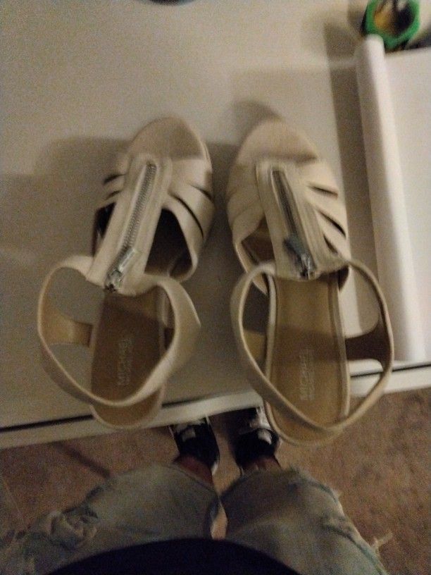 Michael Kors Size 7