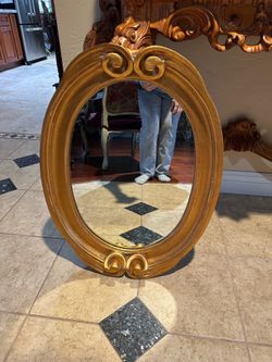 Gold mirror