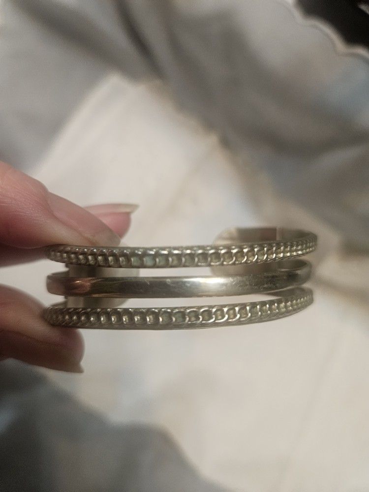 Vintage Mexican Cuff Bracelet. Sterling 