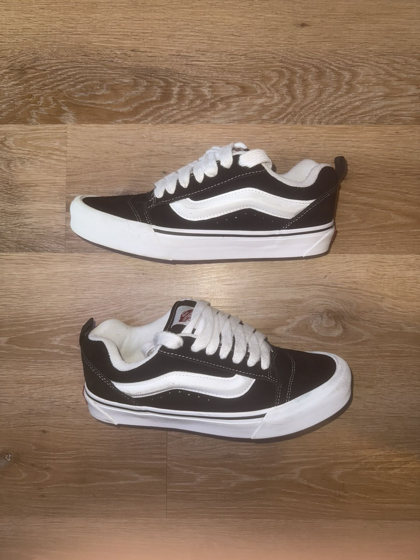 Van Knu Skool Size 8
