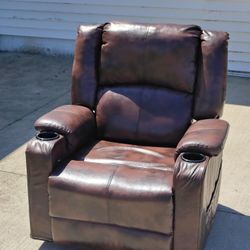 *Free Delivery* Leather Couch Seat Power Lift Recliner Chair