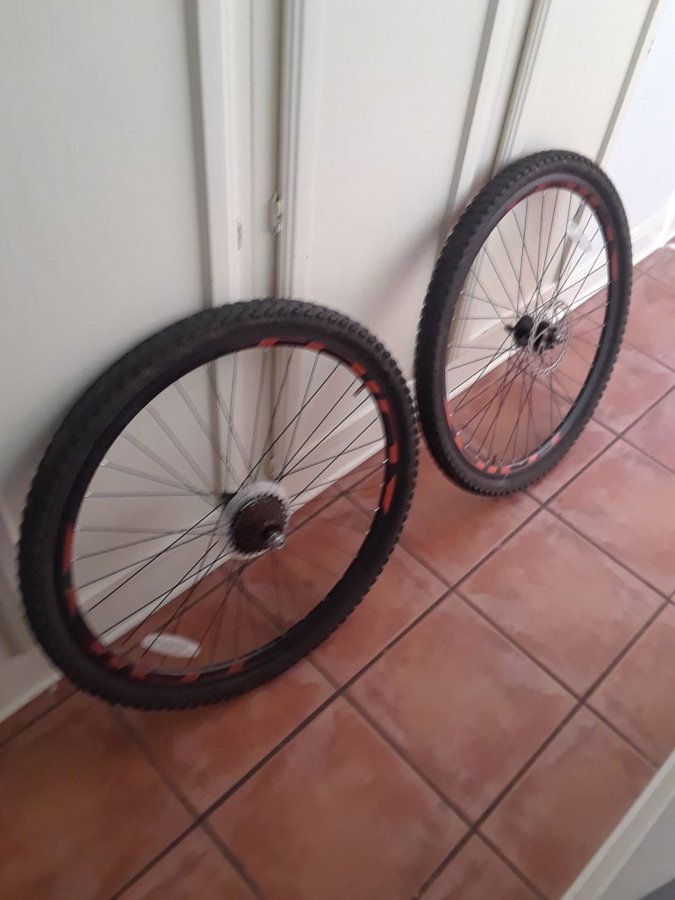 29 inch mountain bike wheels ans tires