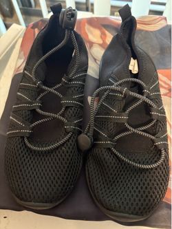 Water shoes