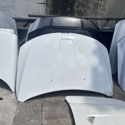 2018 Grand Cherokee Hood 