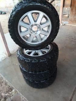 17" wheels and tires  Buick rainier