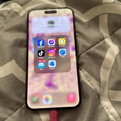 iPhone 14 Pro MAX w/TIK TOK