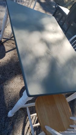 Table And  Chairs 