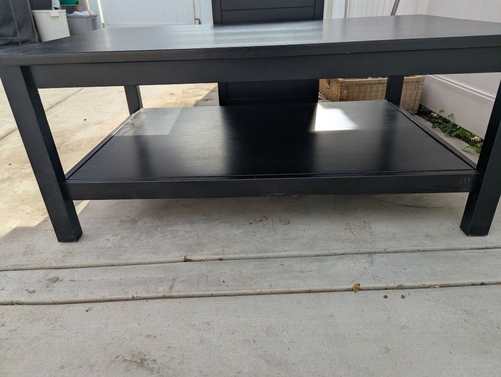 FREE Black/brown Coffee Table