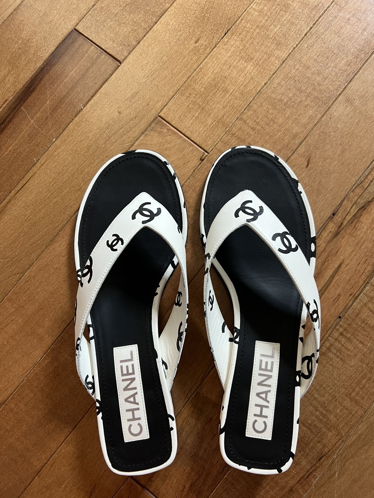 Chanel CC logo Sandals SS22