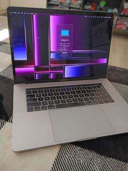 MacBook Pro 2017 - 15 inch screen