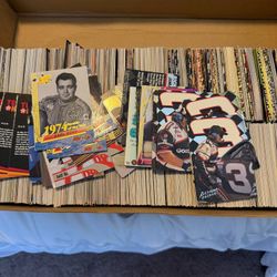 NON SORTED NASCAR CARDS 