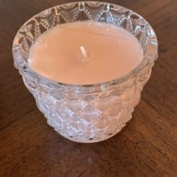Small, light pink candle in etched glass container - peony gardens scent - BRAND NEW