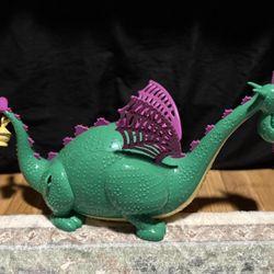 Disneyland Elliot Dragon Popcorn bucket (Main Street electrical parade w/lights)