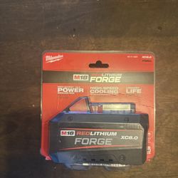 Milwaukee M18 18V Lithium-Ion REDLITHIUM FORGE XC 8.0 Ah Battery Pack