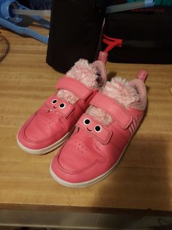 Nike girls' shoes size 3Y $12