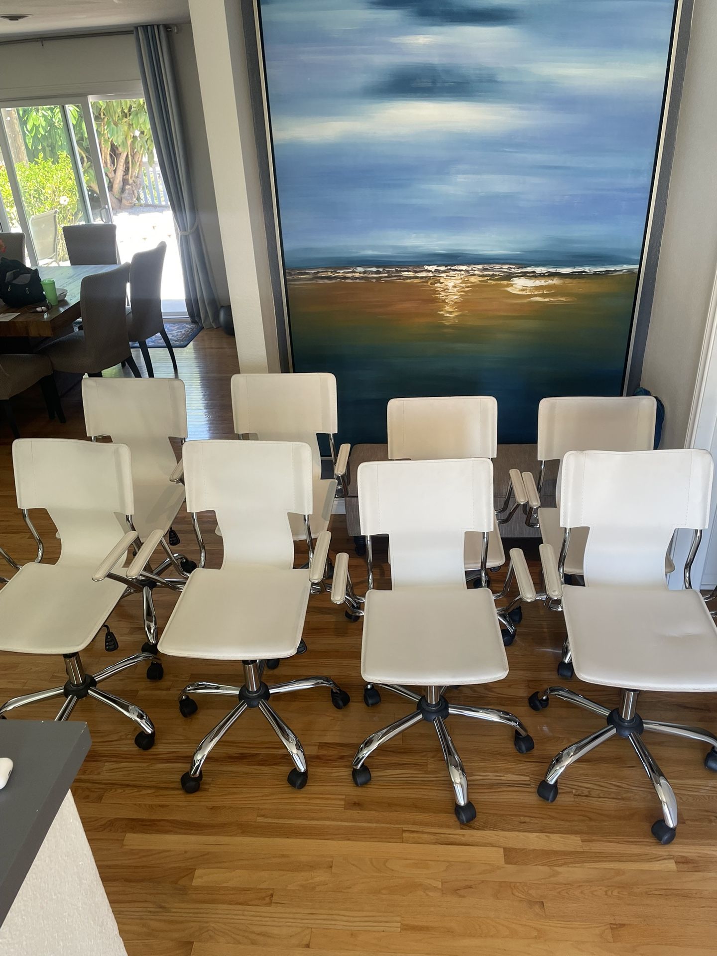 Office Chairs 