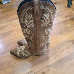 Brown Cowgirl Boots 