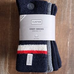 Hunter Cozy Socks 4-Pair Set Soft Plush Crew Socks Shoe Sz 4–10 Black Red Gray