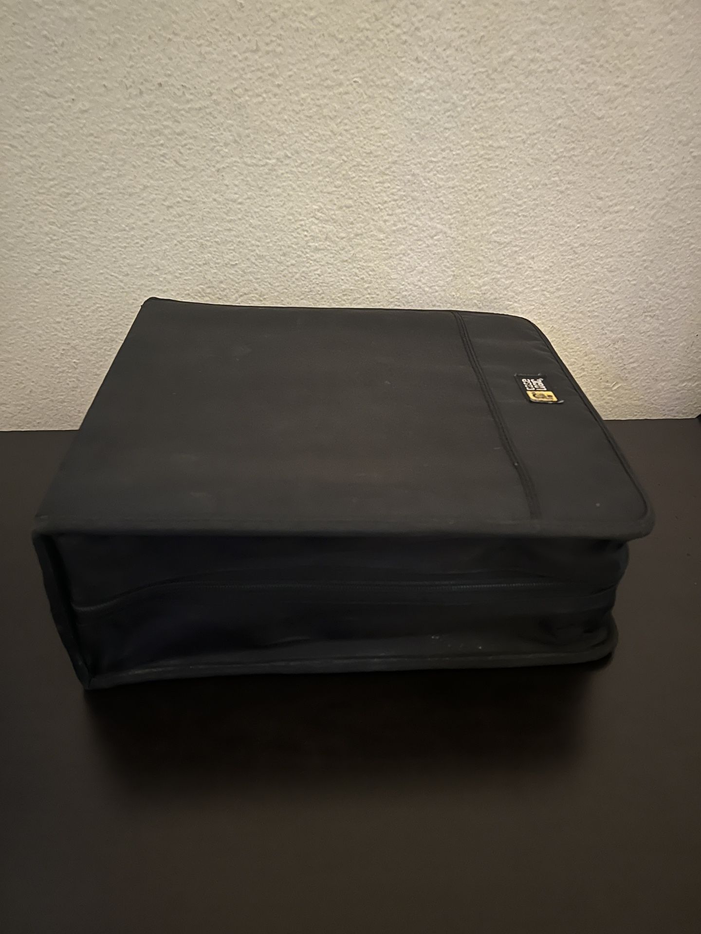 Case Logic 264 CD DVD Bluray Games Storage Binder 33page Large Capacity Vintage 