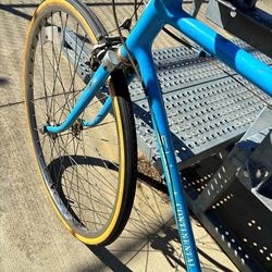 $325 Vintage Schwinn Continental Road Bike – Classic Chicago Steel