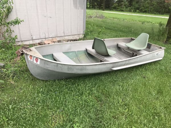 Aluminum rowboat