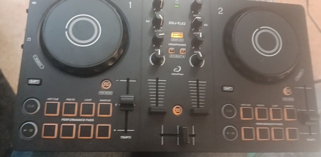 DDJ -FLX Alpha Theta Controller