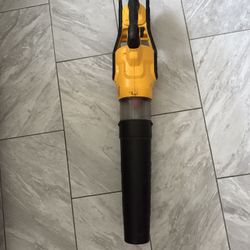 DEWALT 6OV (TOOL ONLY) MAX 125 MPH 600 CFM Brushless Cordless Battery Powered Leaf Blower •Battery and Charger Not Included- USED LIKE NEW,