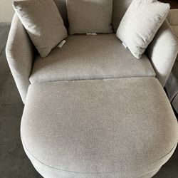 Sillon De Tela Con Ottoman 