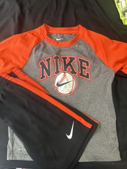 Nike Outfit Size 7