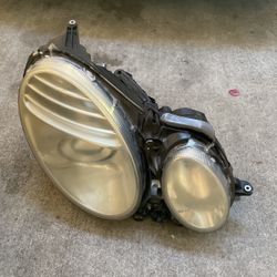 Mercedes E Class Headlight 