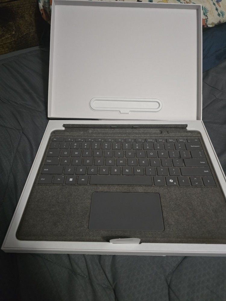 Microsoft Surface Pro Keyboard With Copilot