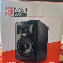 JBL 305P MKII 3 Series 305P Mkll 5" 2-Way Powered Studio Monitor